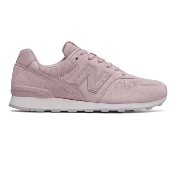 NWOB NEW BALANCE 696 suede sneaker - Picture 2 of 4